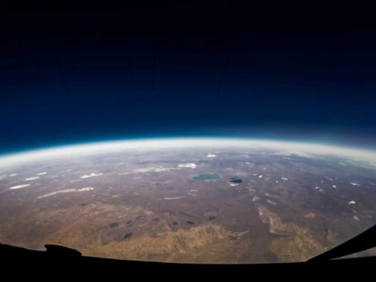 Advising SpaceLab EU SE on a partnership with Czech Aerospace Research Centre to develop a revolutionary satellite engine