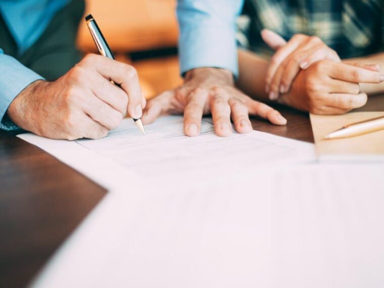 Novela zákonníka práce - pracovné zmluvy po novom