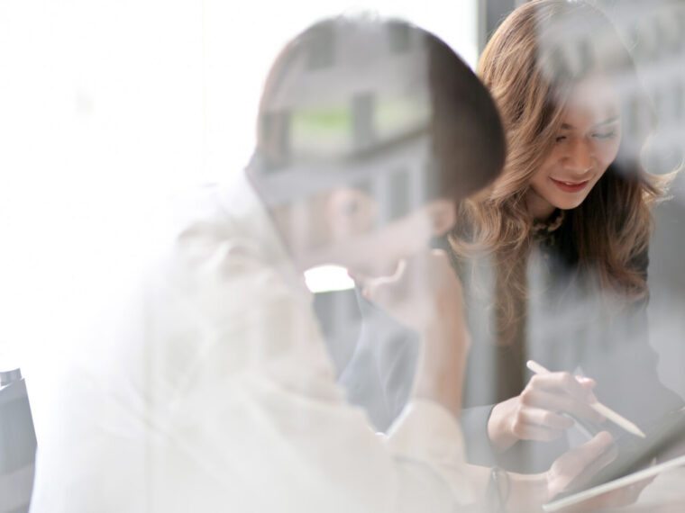 Miliardy v ženských rukách